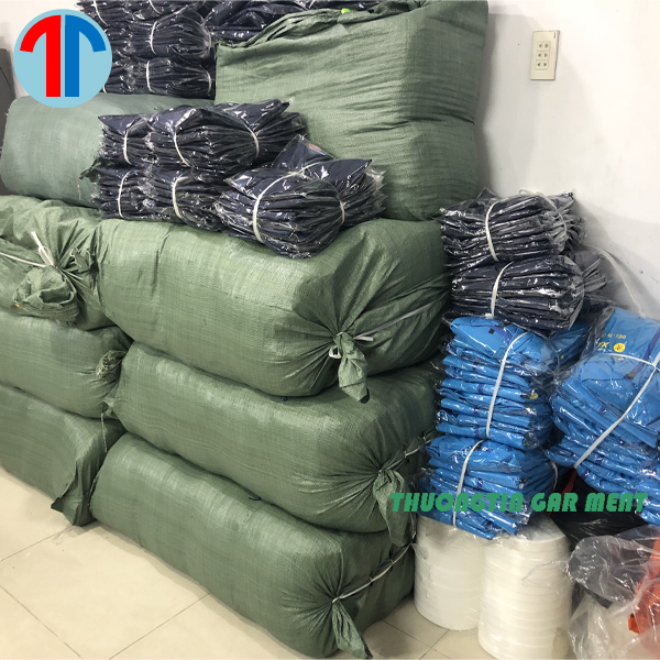xưởng may áo khoác quảng cáo